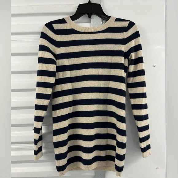AQUA Cashmere Bloomingdales Exclusive Striped Crewneck with Gold Buttons size XL - Picture 1 of 12